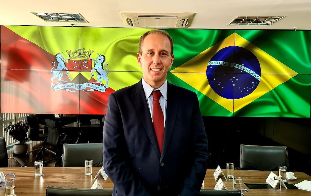 O prefeito de Sorocaba, Rodrigo Manga (Republicanos), foi um dos alvos da operação 'Copia e Cola', da Polícia Federal (PF)