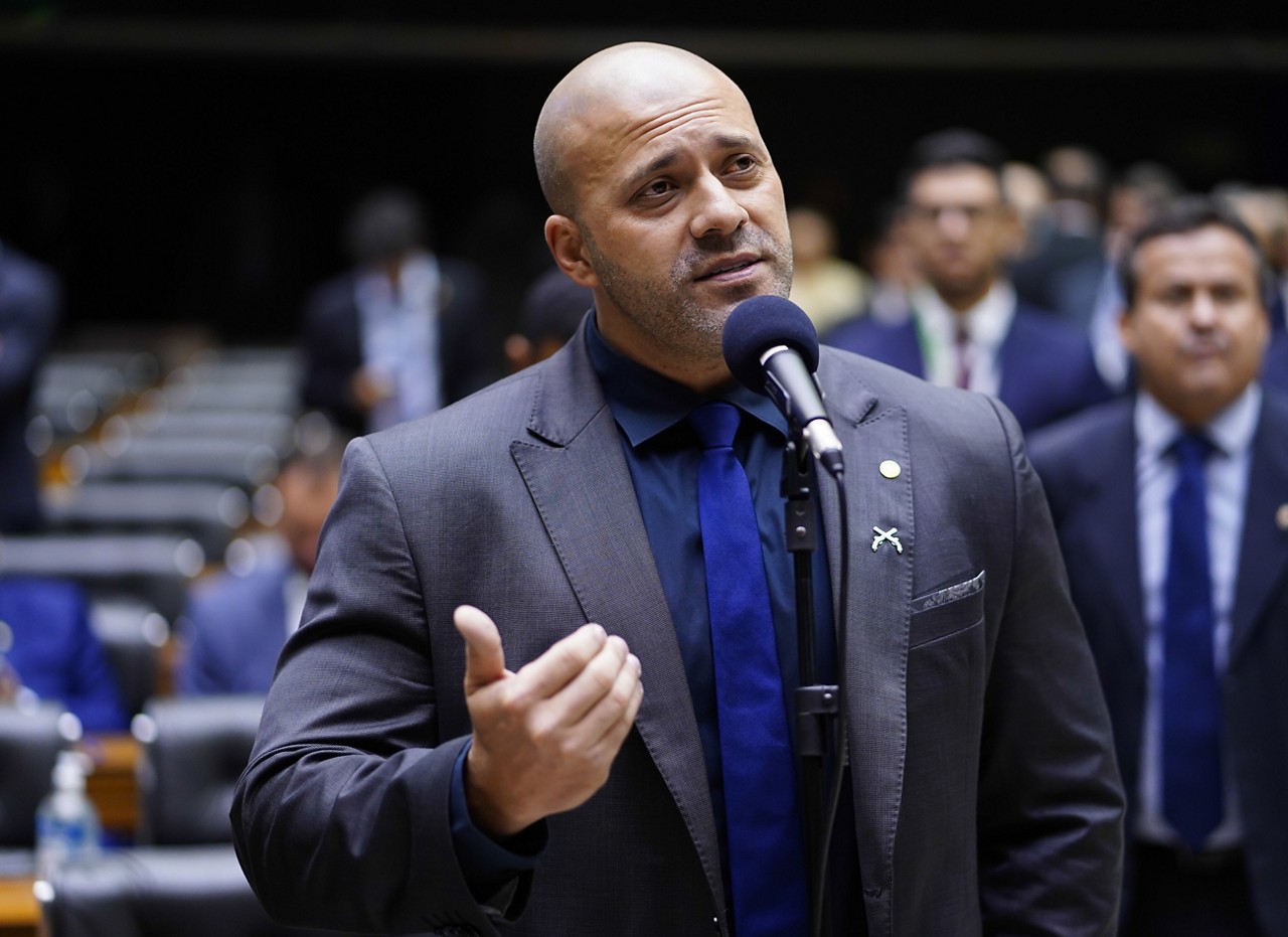 Daniel Silveira foi condenado a oito anos de prisão em 2022