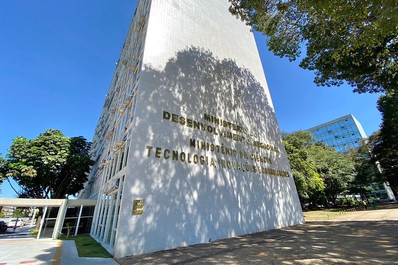 Para as provas do CNU neste domingo, 2,1 milhões de brasileiros se inscreveram de olho nas 6.640 vagas em 21 órgãos públicos federais