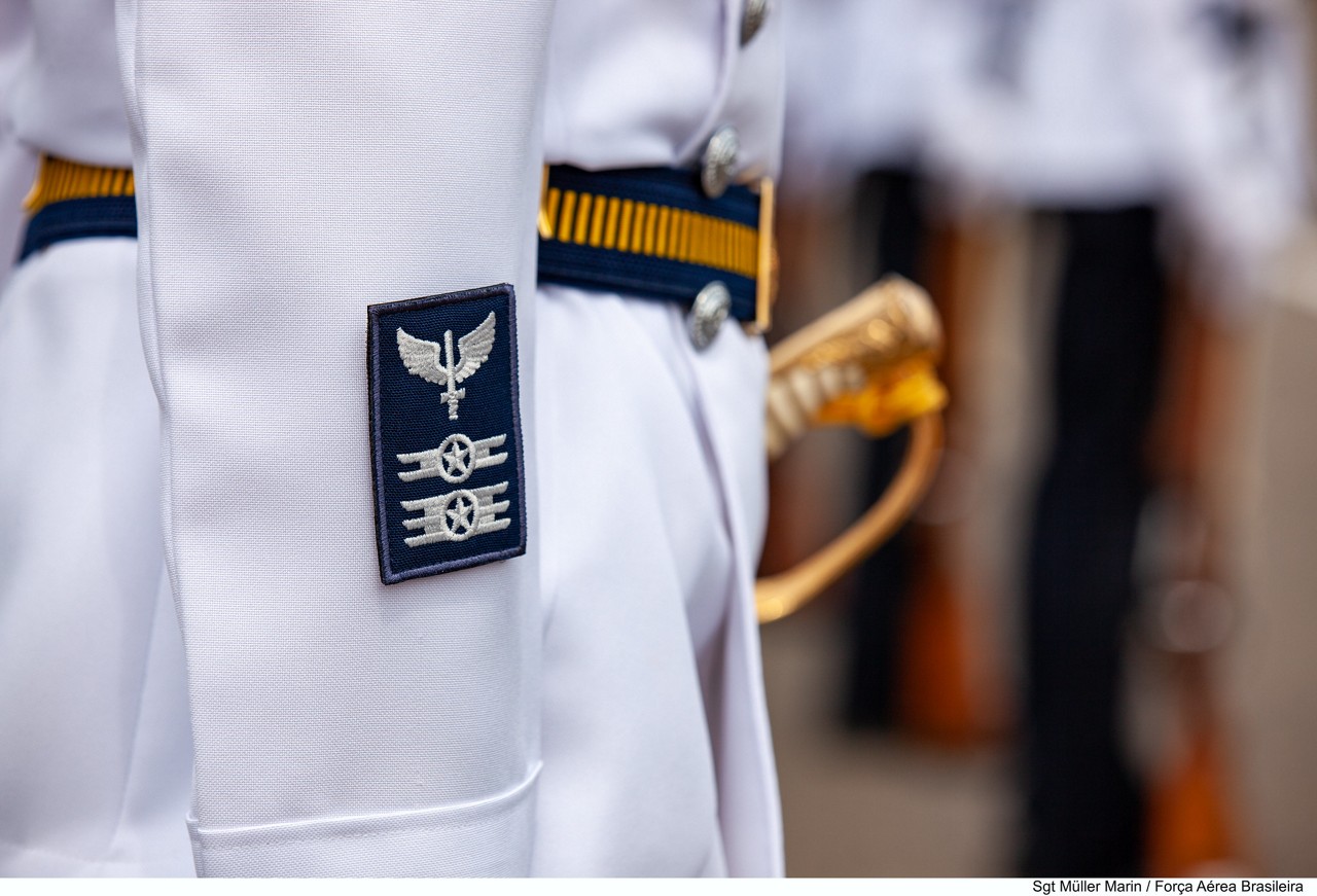 Militar em cerimônia do Dia do Aviador e Dia da FAB: oficial foi condenado por usar militares sob seu comando para serviços particulares, além de desviar materiais e equipamentos da aeronáutica