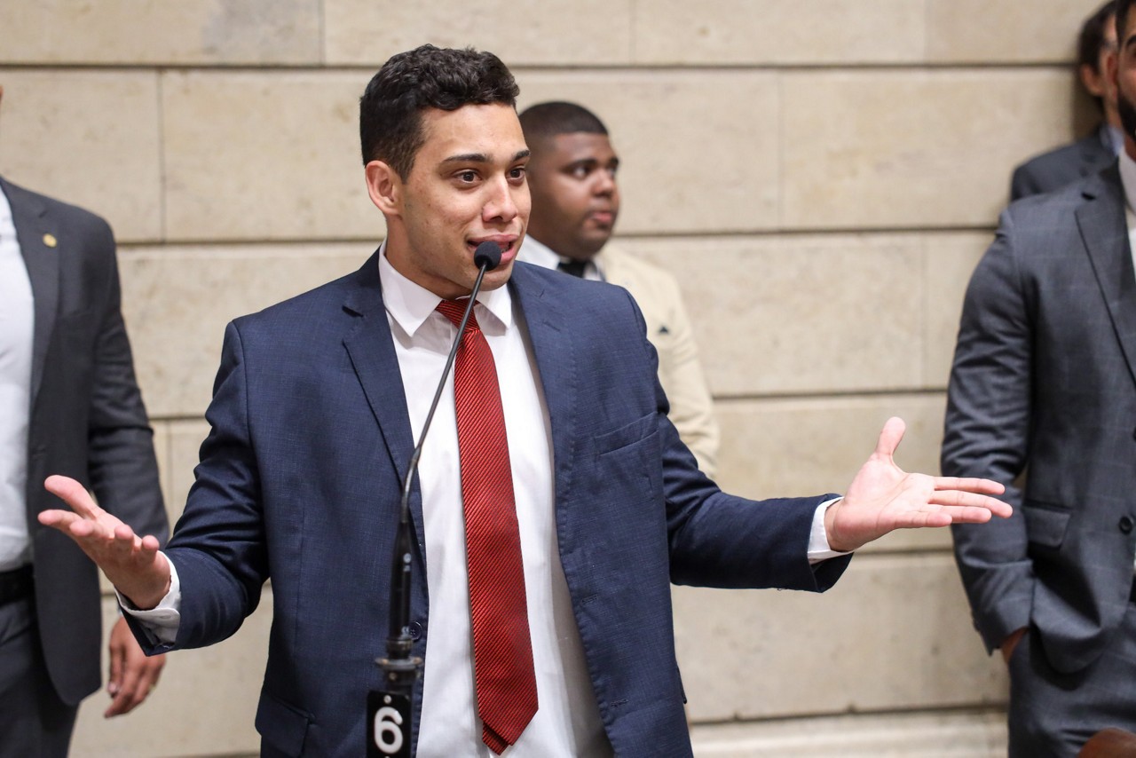 Gabriel Monteiro foi vereador pelo Rio de Janeiro eleito em 2020, mas renunciou ao mandato antes de ser cassado diante das acusações de assédio sexual