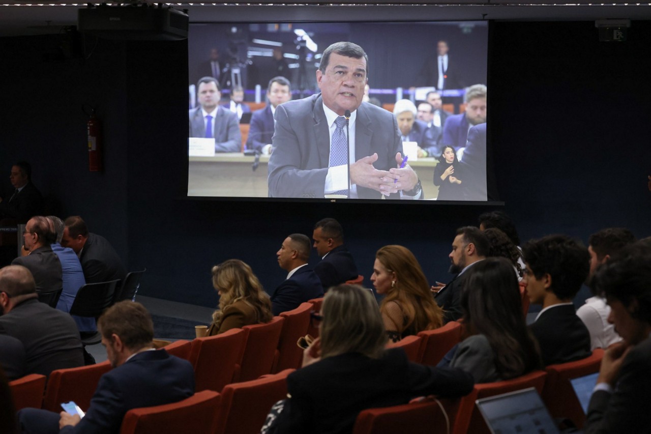 General Paulo Sérgio Nogueira respondeu perguntas do ministro Alexandre de Moraes sobre reuniões com comandantes das Forças após derrota de Jair Bolsonaro (PL) nas eleições