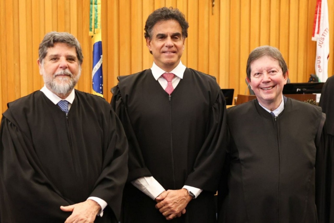 Eleitos para comandar o TST, os ministros Luiz Philippe Vieira de Mello Filho (centro), Caputo Bastos (esquerda) e José Roberto Freire Pimenta (direita) tomarão posse em 25 de setembro