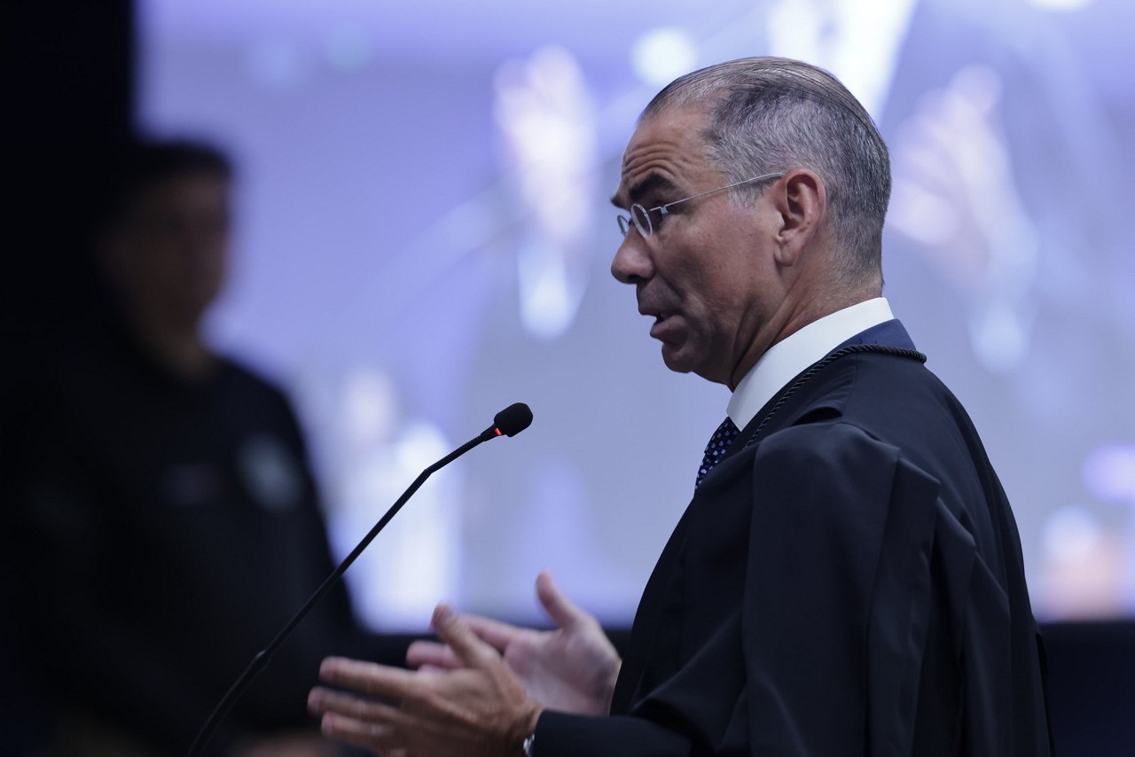José Luis de Oliveira Lima (foto) reforça a tese de que Mauro Cid mentiu em delação e não deve receber benefícios de acordo