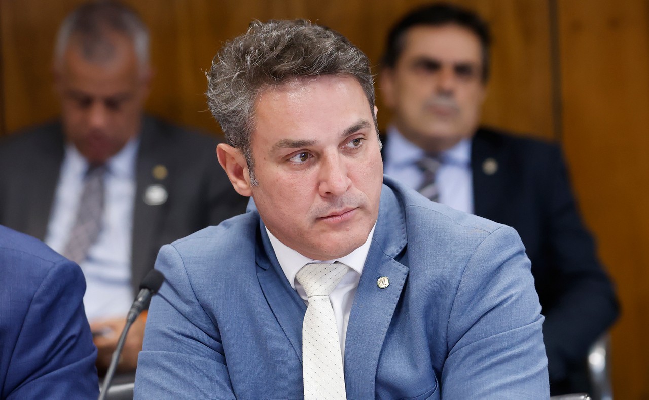 Líder da oposição na Câmara, o deputado federal Luciano Zucco (PL-RS) apagou o vídeo em que anunciou churrasco para Jair Bolsonaro