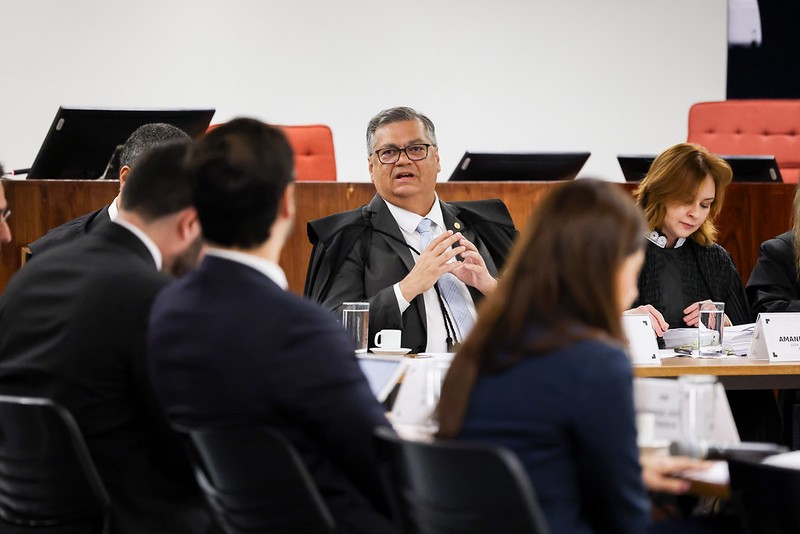 O ministro Flávio Dino Flávio determinou que restos a pagar referentes às emendas de relator e de comissões somente sejam pagos pela União mediante prévia e total transparência e rastreabilidade do processo
