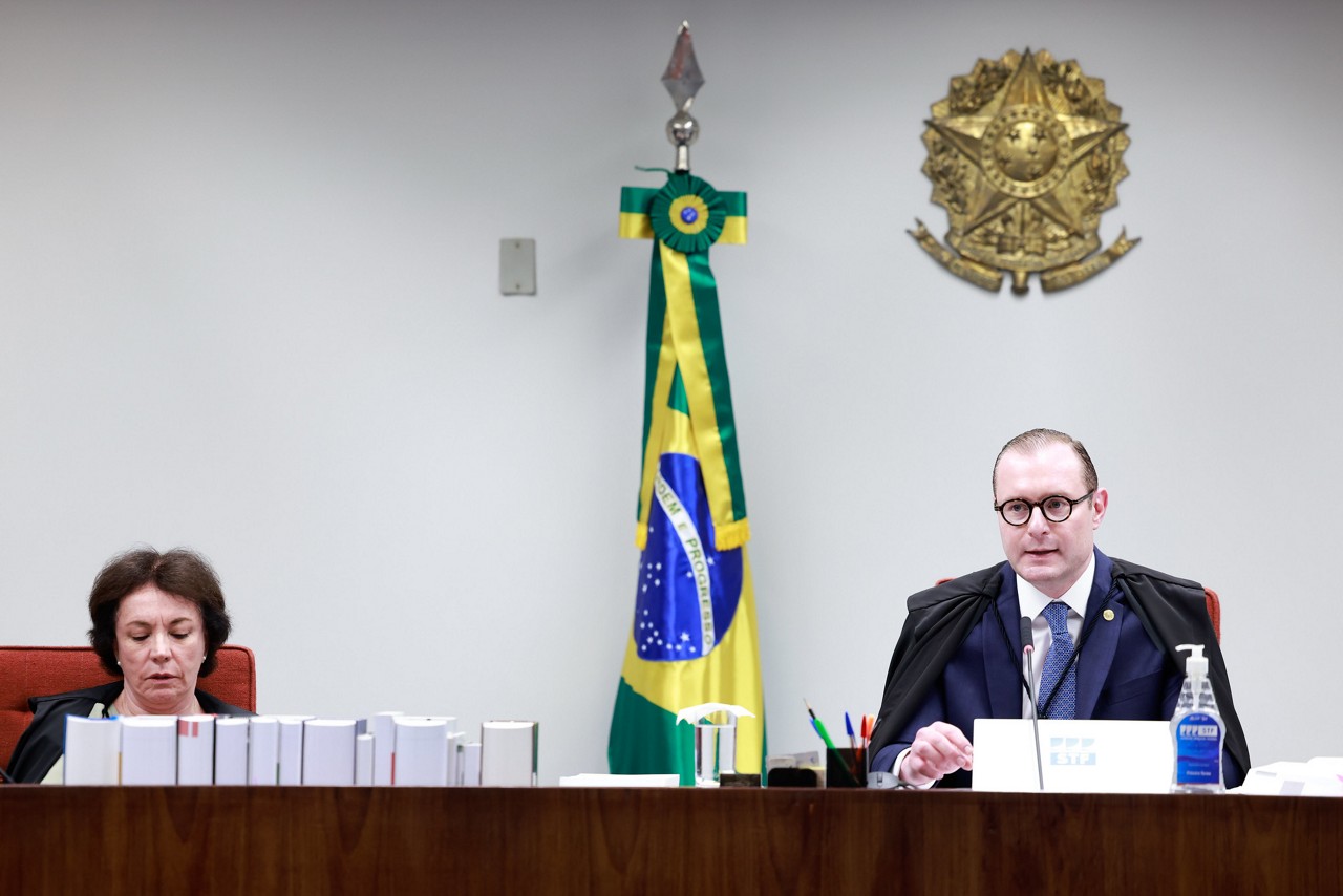Ministro Cristiano Zanin preside a Primeira Turma do STF: Moraes pediu para colegiado analisar recurso da deputada federal Carla Zambelli contra a condenação a 10 anos de prisão por invasão aos sistemas do CNJ