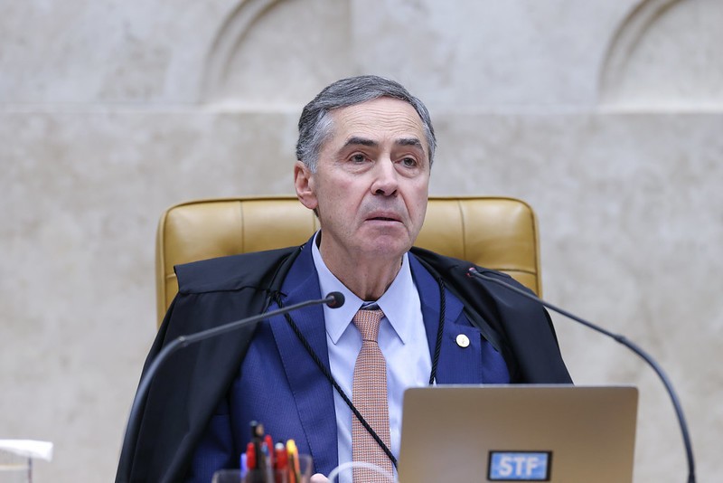O presidente do STF, Luís Roberto Barroso, assinou a homologação do acordo, sendo seguido pelos demais ministros durante a sessão plenária desta quarta-feira (6).