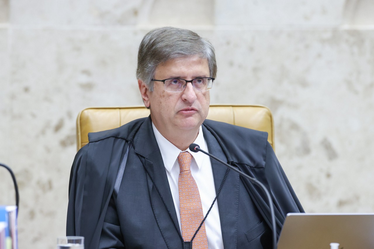 O procurador-geral da República, Paulo Gonet Branco, ofereceu ao Supremo Tribunal Federal (STF), nesta terça-feira (18), denúncia contra 34 pessoas por tentativa de golpe