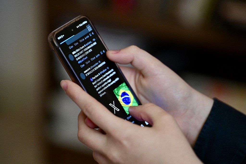 O desbloqueio para acesso ao X será feito individualmente por cada um dos 20 mil provedores de internet que operam no Brasil assim que forem notificados pela Anatel, em um prazo de até 24 horas a contar dessa notificação oficial da agência reguladora