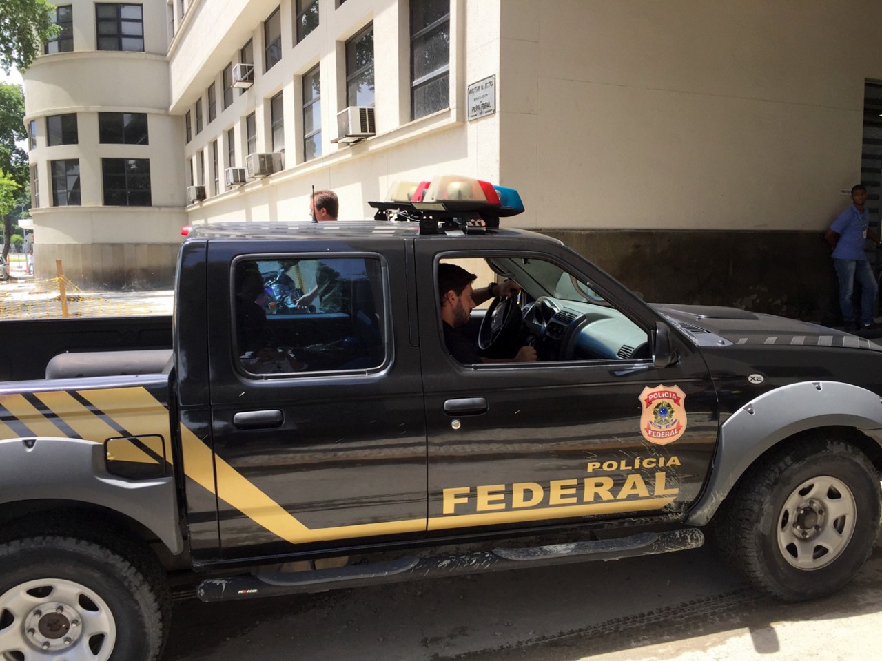 Na operação Korban, a Polícia Federal cumpriu mandados no Acre, Paraná, Goiás e Distrito Federal