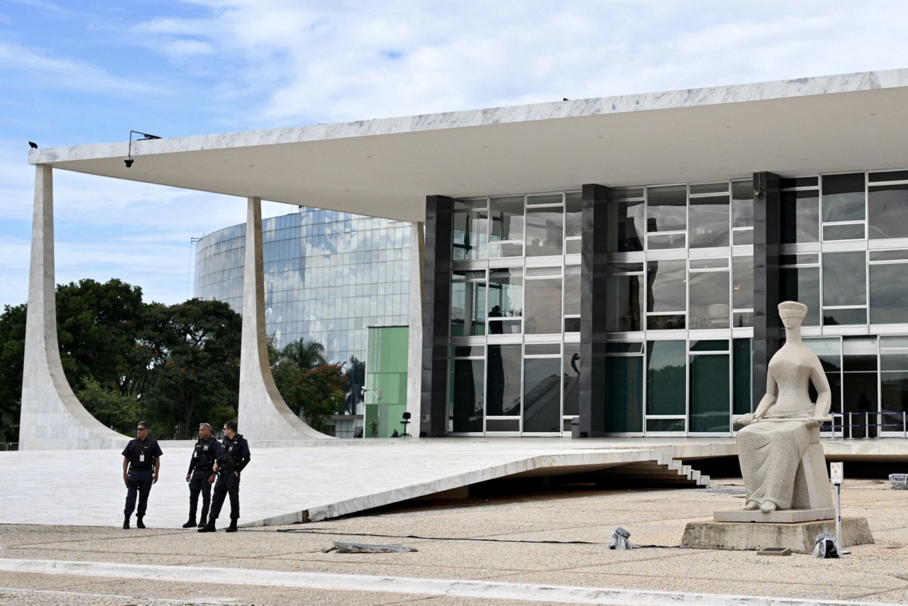 STF publica acórdão de julgamento que tornou ex-presidente Jair Bolsonaro e sete aliados réus por tentativa de golpe