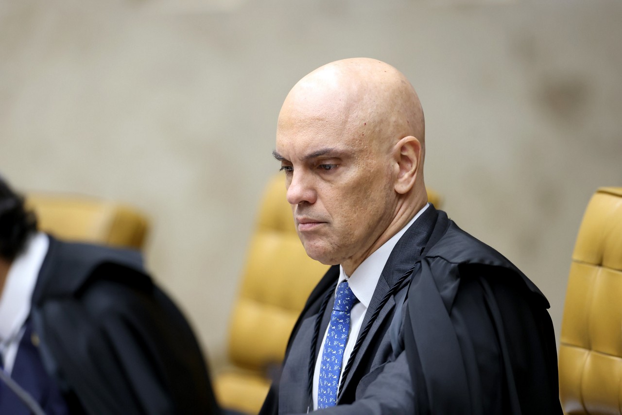 O ministro Alexandre de Moraes afirmou, na nota, afirmou que todos os procedimentos estão “devidamente documentados nos inquéritos e investigações em curso no STF”