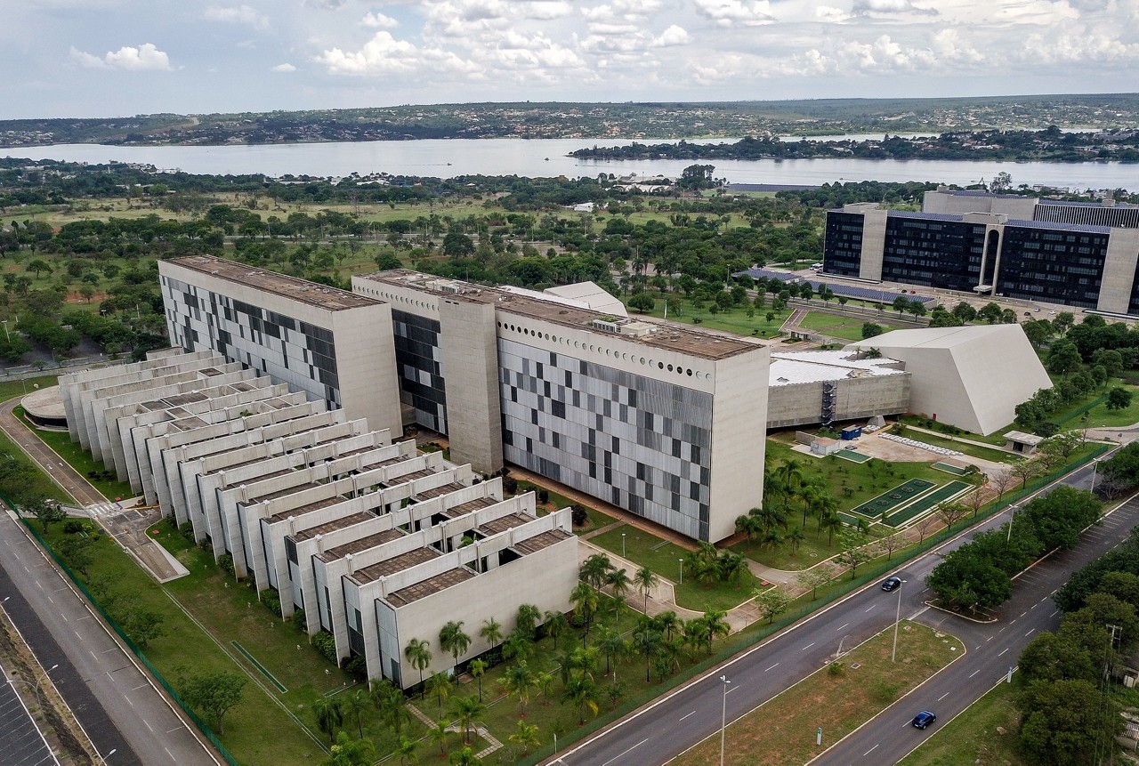 Superior Tribunal de Justiça (STJ): quem tenta ar portal é encaminhado para uma página de validação prévia, antes de que possa ar o site