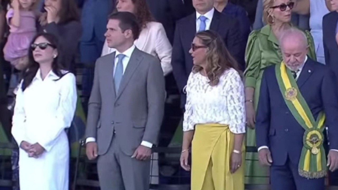 Com o desenrolar do julgamento do ex-presidente Jair Bolsonaro (PL), Motta sofre pressão de bolsonaristas para pautar a urgência da anistia aos condenados pelos atos de 8 de Janeiro