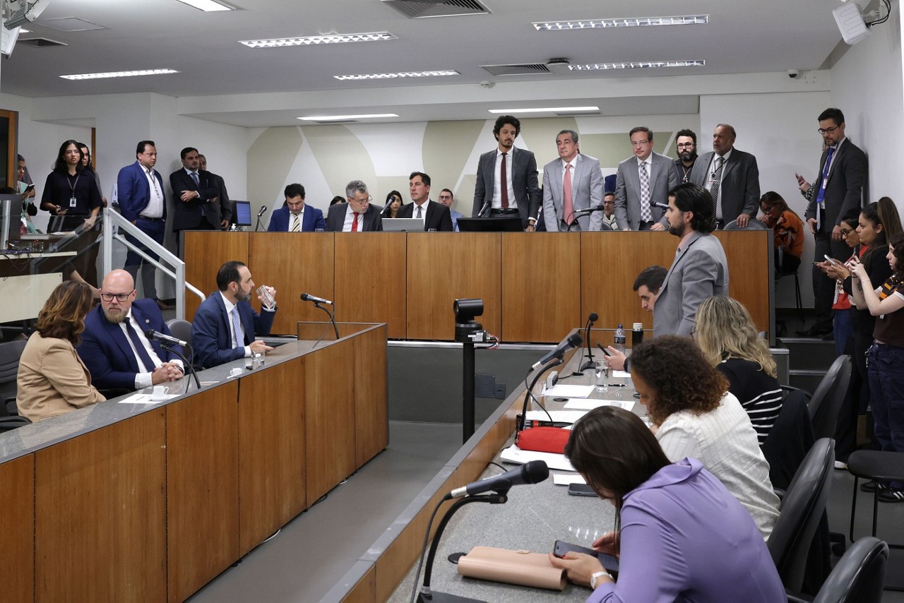 Presidente da CCJ, Doorgal Andrada (PRD), atribuiu o fim da reunião a um acordo entre a base e a oposição a Zema