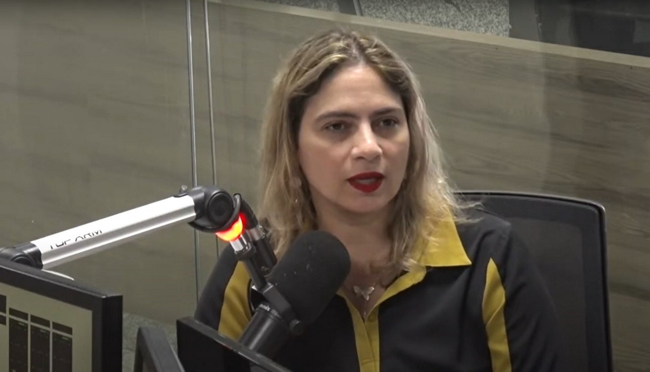 Beatriz Cerqueira no Café com Política