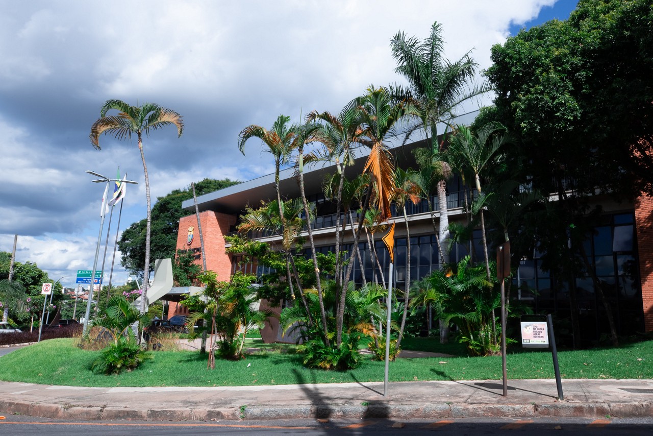 Câmara Municipal de BH encomenda nova estátua O TEMPO Câmara Municipal de BH encomenda nova estátua O TEMPO