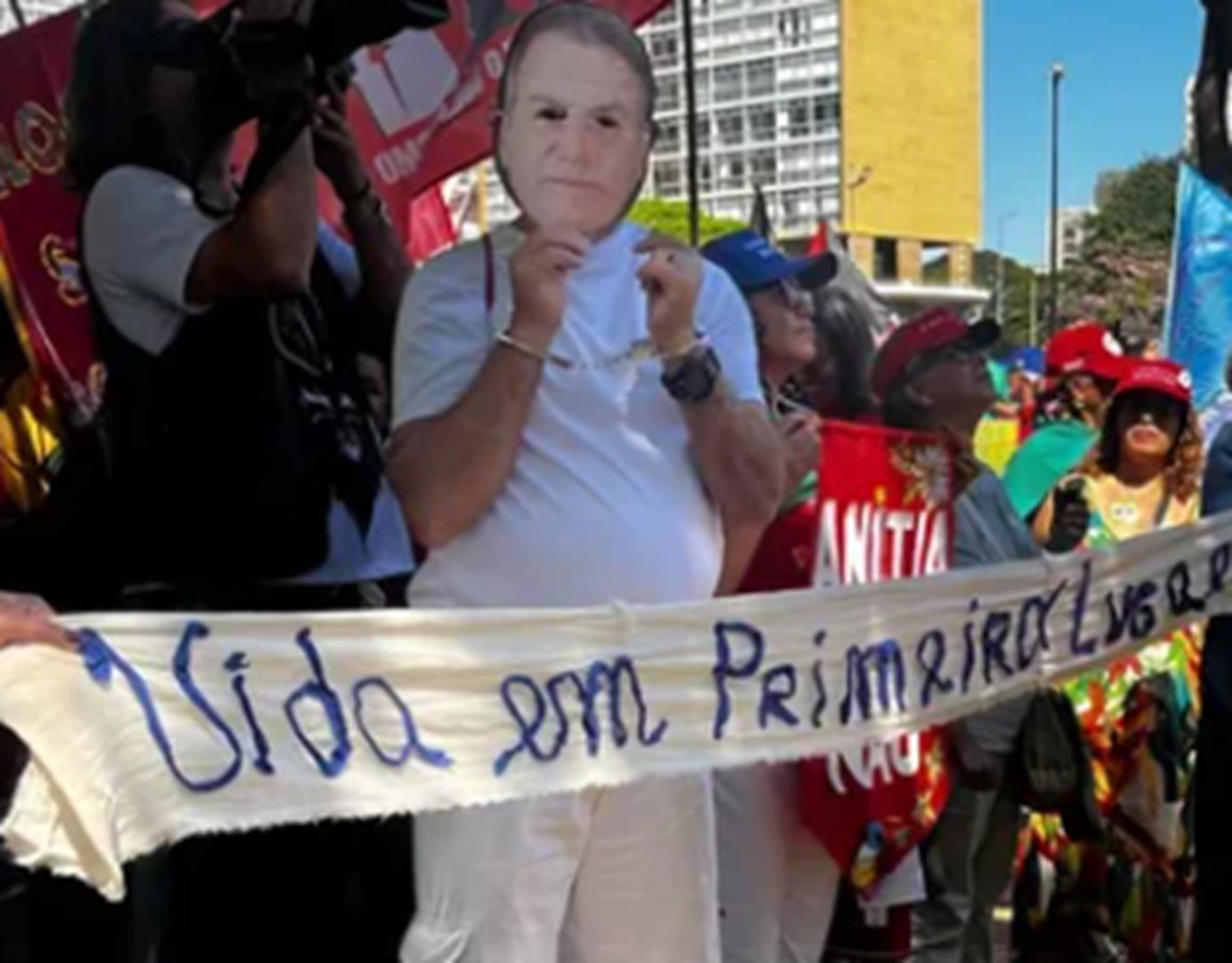Movimentos de esquerda se reúnem em manifestação neste 7 de setembro