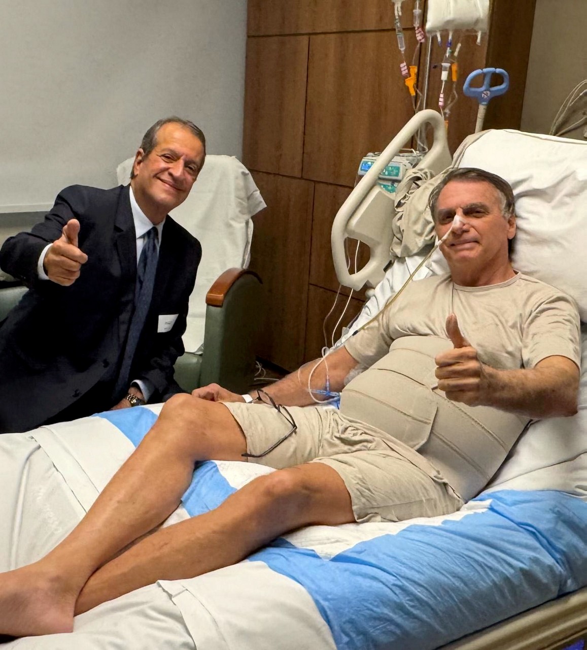 Presidente do PL, Valdemar Costa Neto, visitou o ex-presidente Jair Bolsonaro na UTI, nesta terça-feira