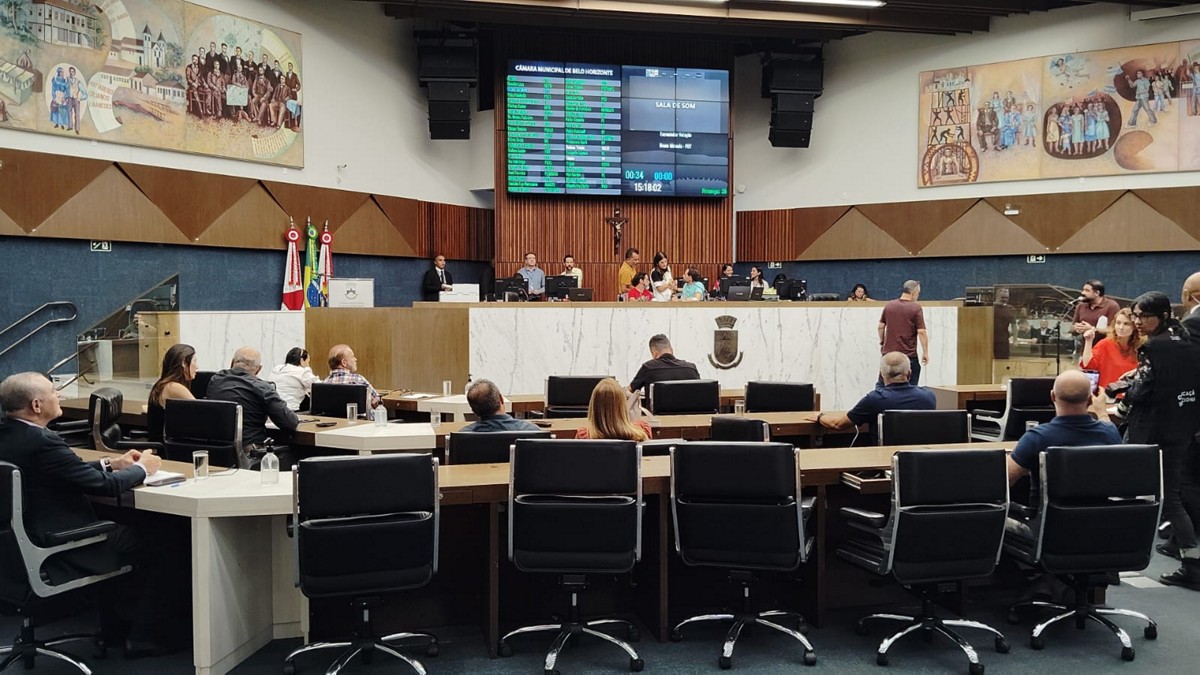 Câmara de BH aprova adequação de projeto que libera R$ 1,4 bilhão para BRT, habitação e obras ambientais