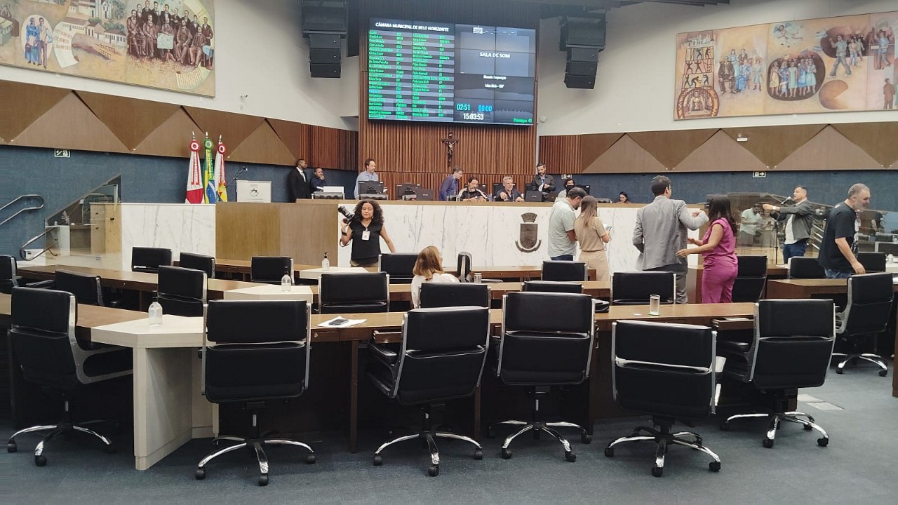 Sessão na Câmara Municipal de Belo Horizonte nesta quinta-feira (14/8)