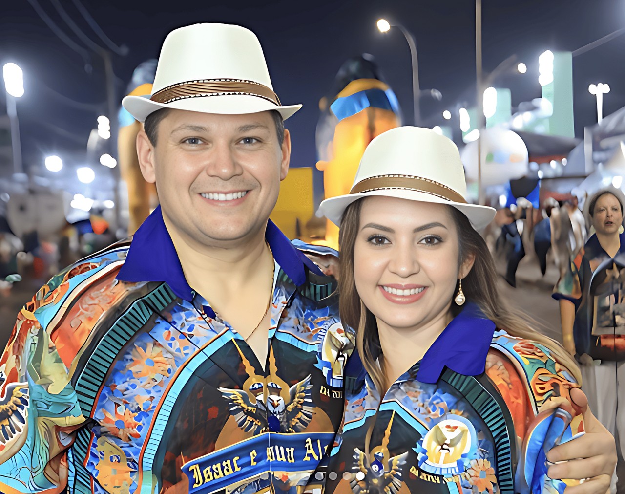 O presidente do Senado Davi Alcolumbre acompanhou o primeiro dia de desfiles das escolas de samba do Amapá 