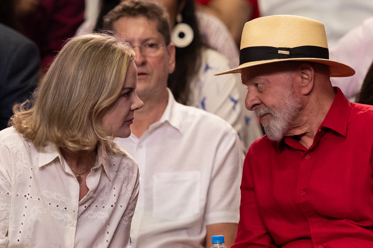 Gleisi é cotada para ocupar posto no ministério de Lula