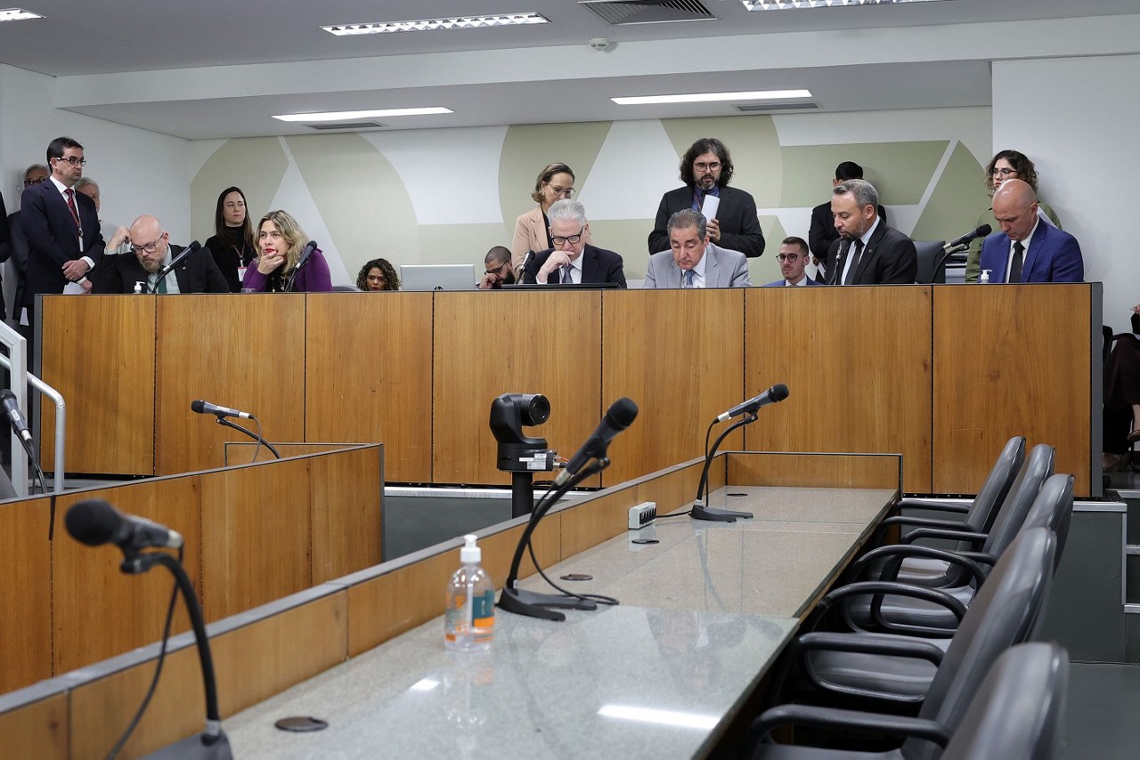 Parte do pacote do Propag, os créditos tributários e não tributários e as compensações previdenciárias estavam na pauta da Comissão de Administração Pública nesta terça-feira (3 de junho)
