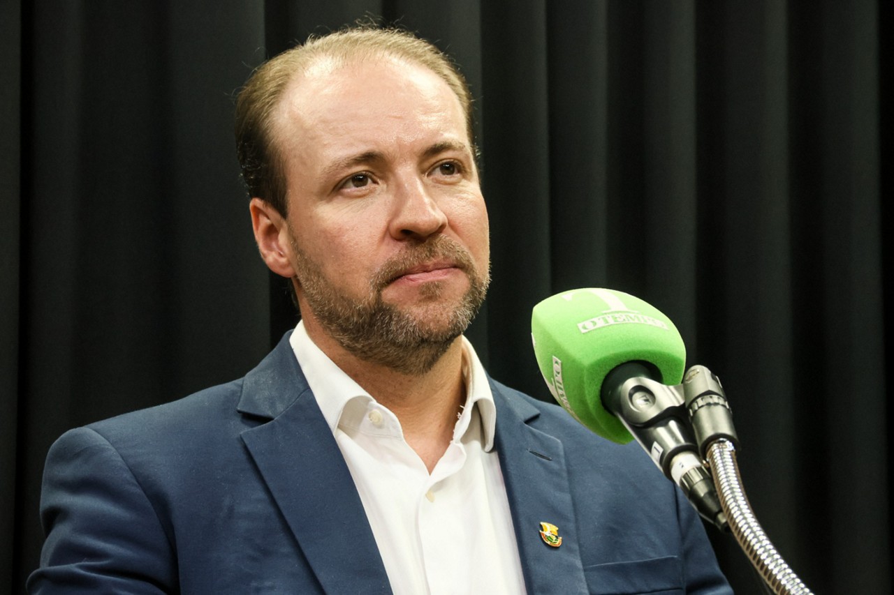 Secretário de Saúde de Belo Horizonte, Danilo Borges explica que o decreto de emergência por conta dos casos de síndrome respiratória continua em vigência, mas situação está controlada