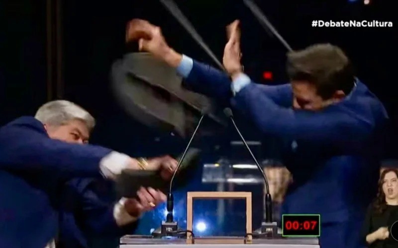 Cadeirada de Datena provocou em Marçal apenas uma lesão leve, sem indícios de fratura, aponta legista do IML