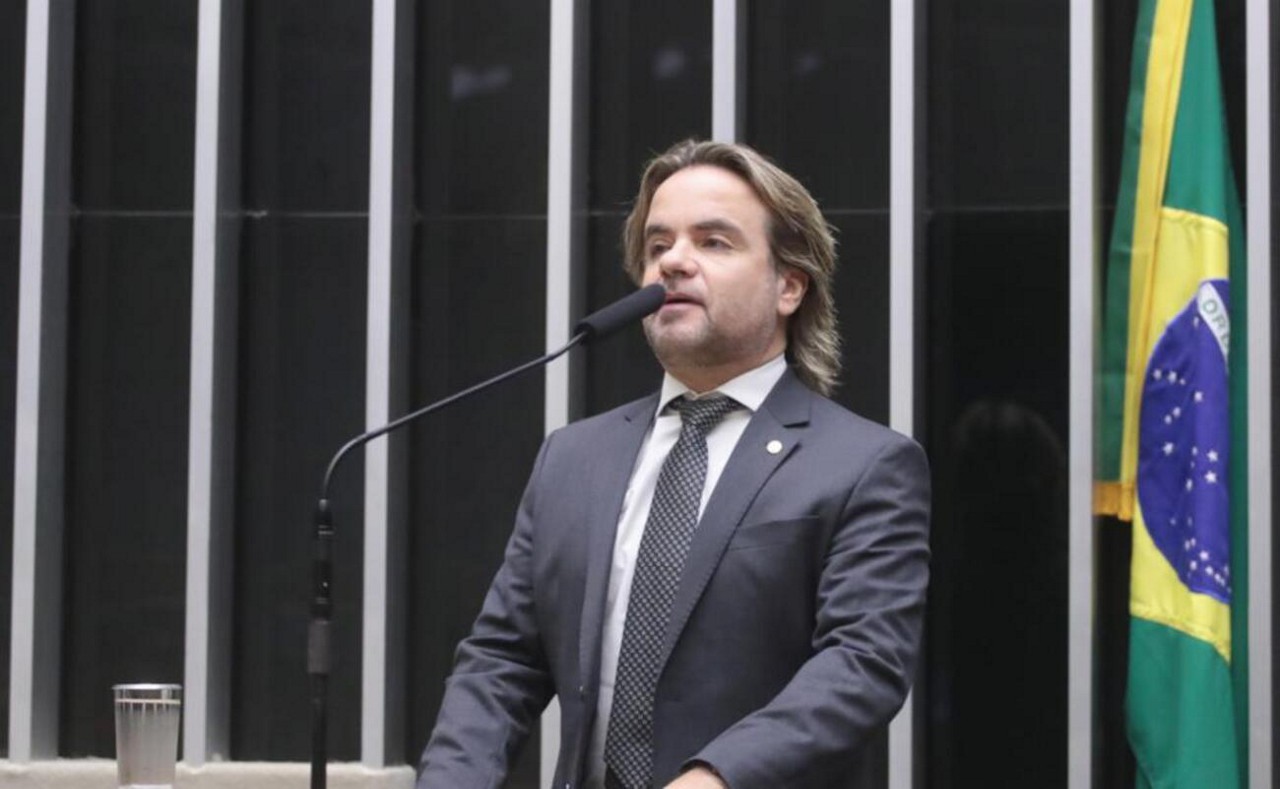 Dep. Eros Biondini (PL-MG) durante discussão e votação de propostas legislativas

