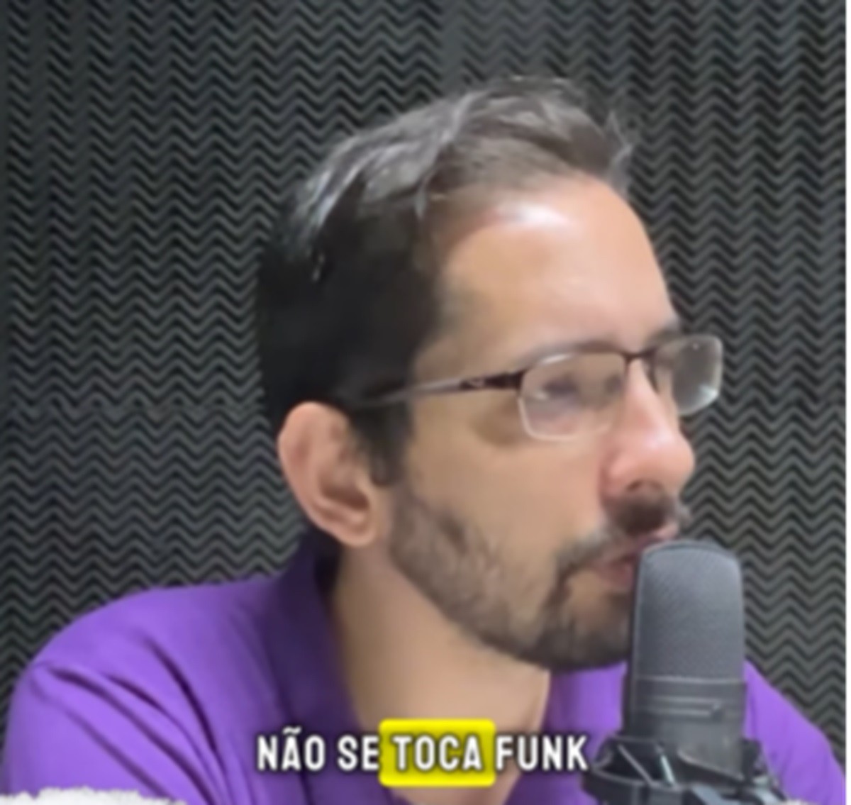 Prefeito de Carmo do Rio Claro promete acabar com funk nas escolas
