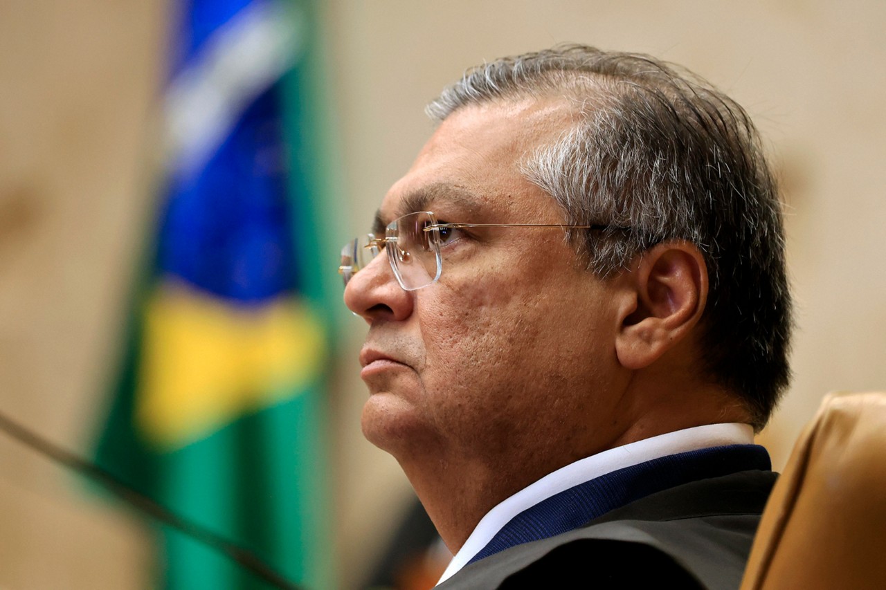 Dino anula quebras de sigilo de Lulinha na CPMI do INSS
