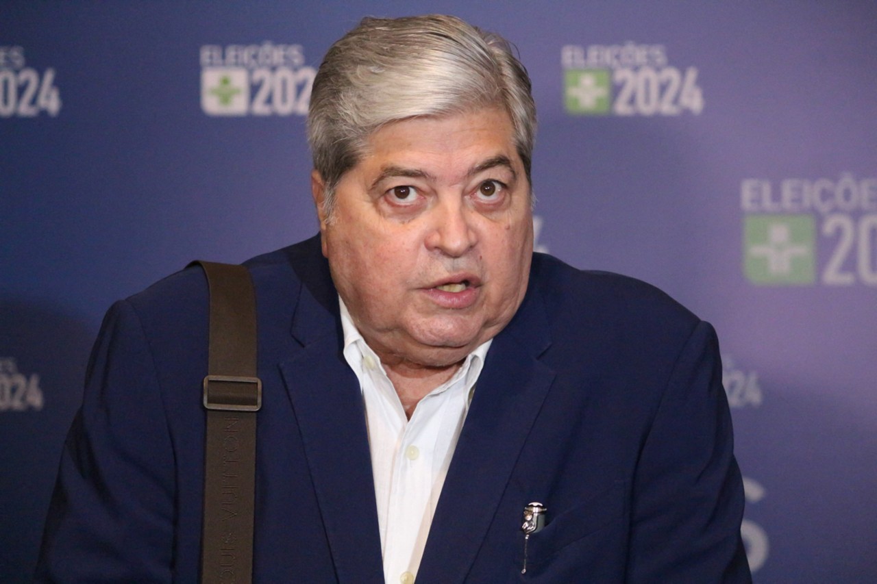 O candidato do PSDB, José Luiz Datena, declarou após o debate que  'de forma alguma' se arrepende de ter lançado uma cadeira em Pablo Marçal