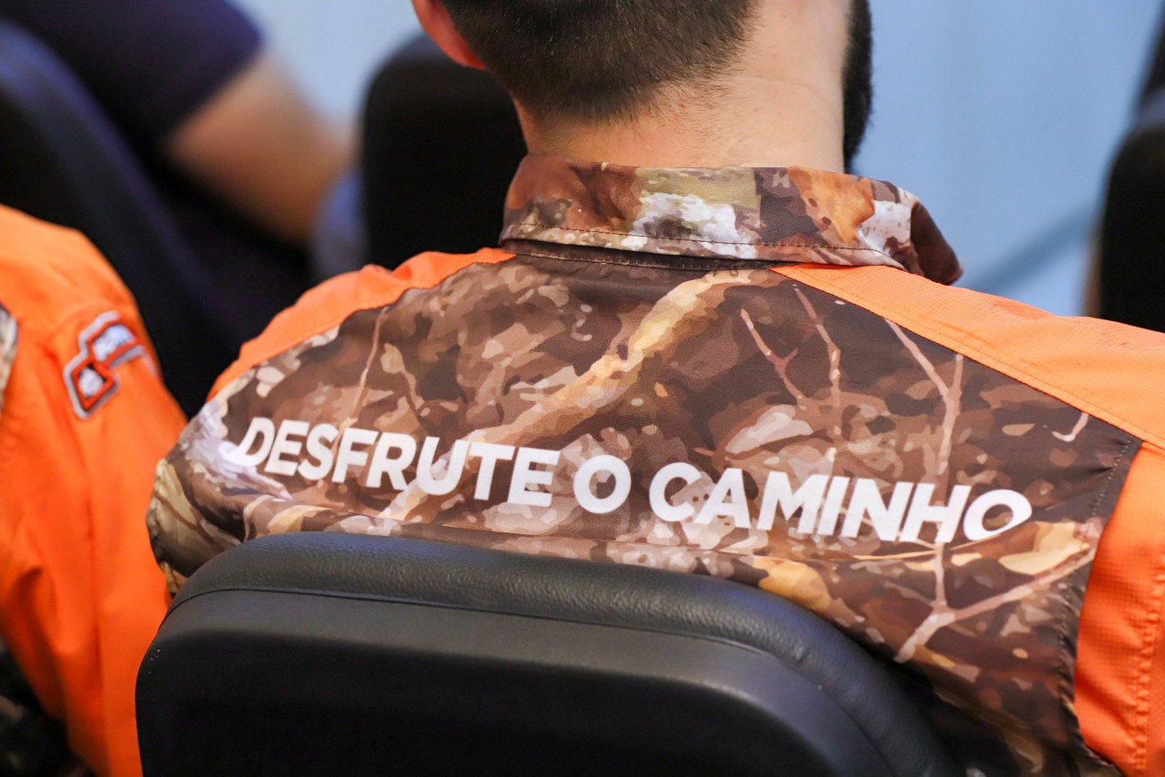 Reunião teve presença de membros do grupo