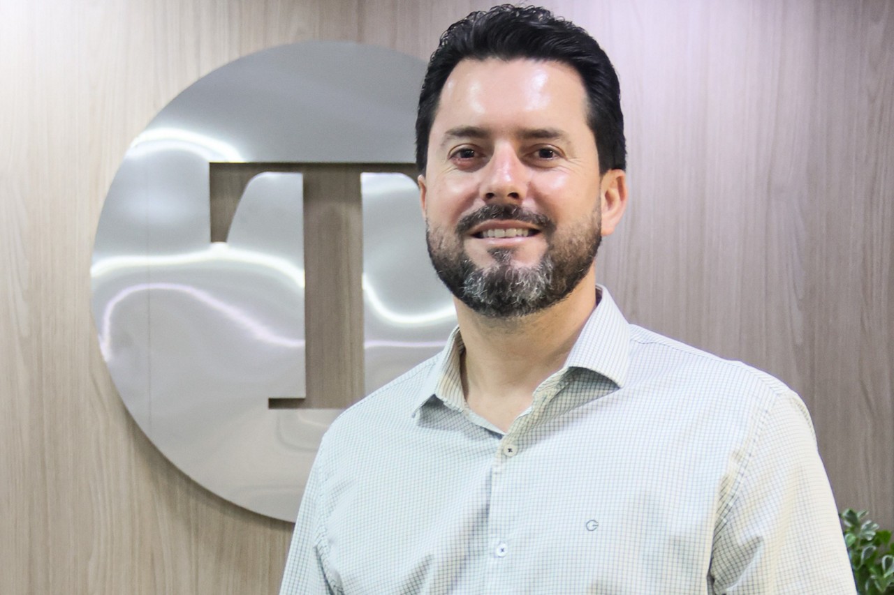 Luís Eduardo Falcão, novo presidente da AMM, participa de entrevista no Café com Política
