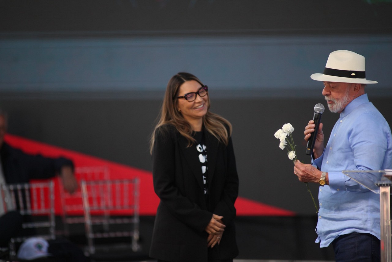 Lula e Janja participam de cerimônia com apresentação dos avanços do Acordo Rio Doce