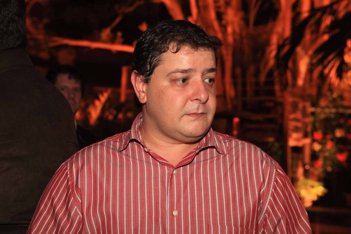 PF investiga se Lulinha (foto) seria sócio oculto do "Careca do INSS" através da empresária Roberta Luchsinger