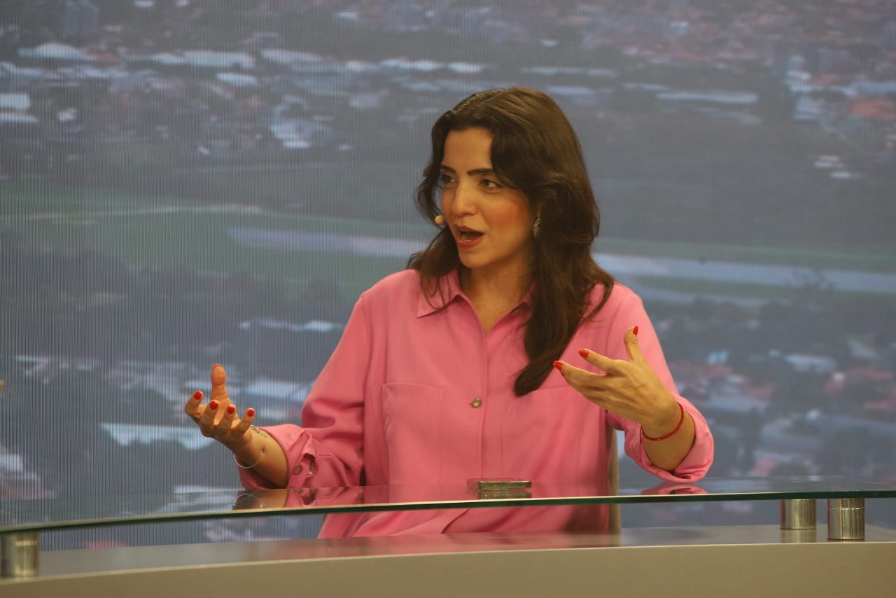 Vereadora reeleita Marcela Trópia (Novo) no programa "Café com Política" de O TEMPO