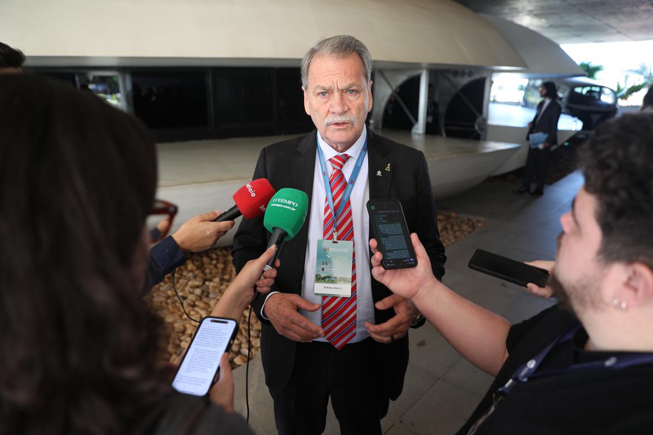 Presidente do TCE-MG, Durval Ângelo, fala sobre impasses com governo estadual