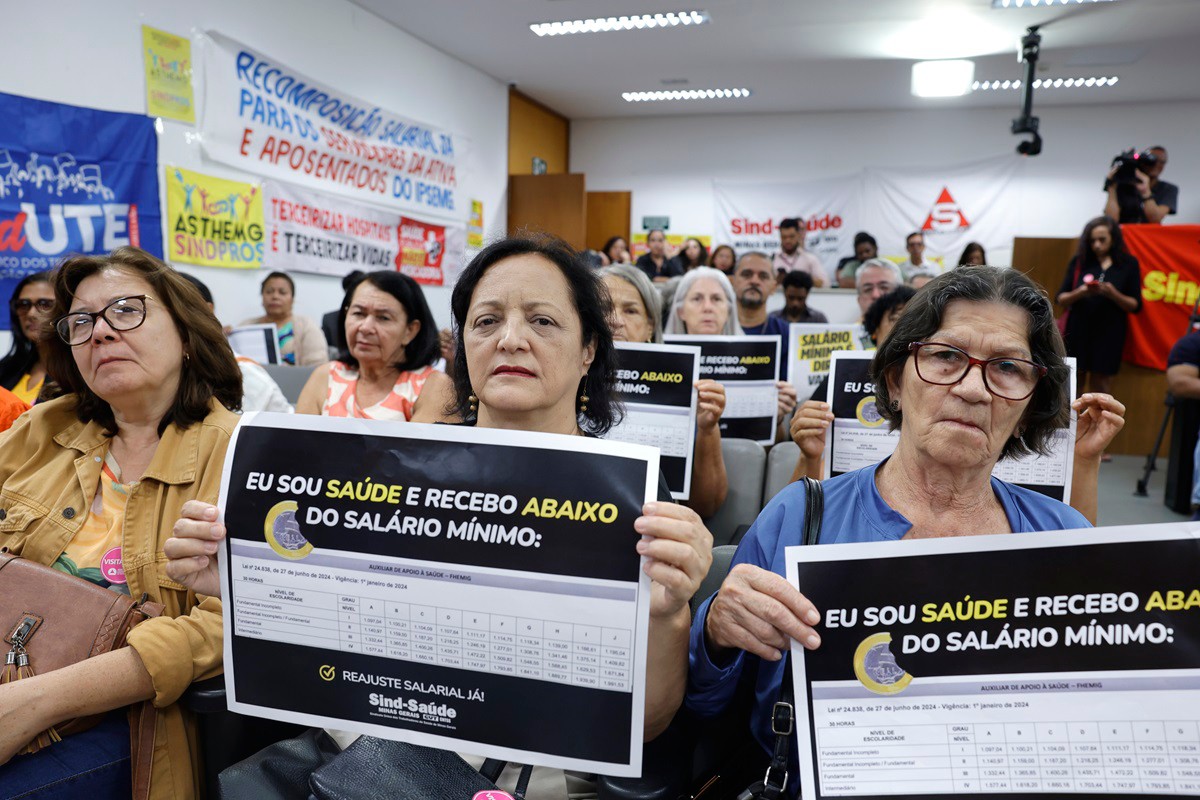 Sindicatos e trabalhadores acompanham audiência na ALMG