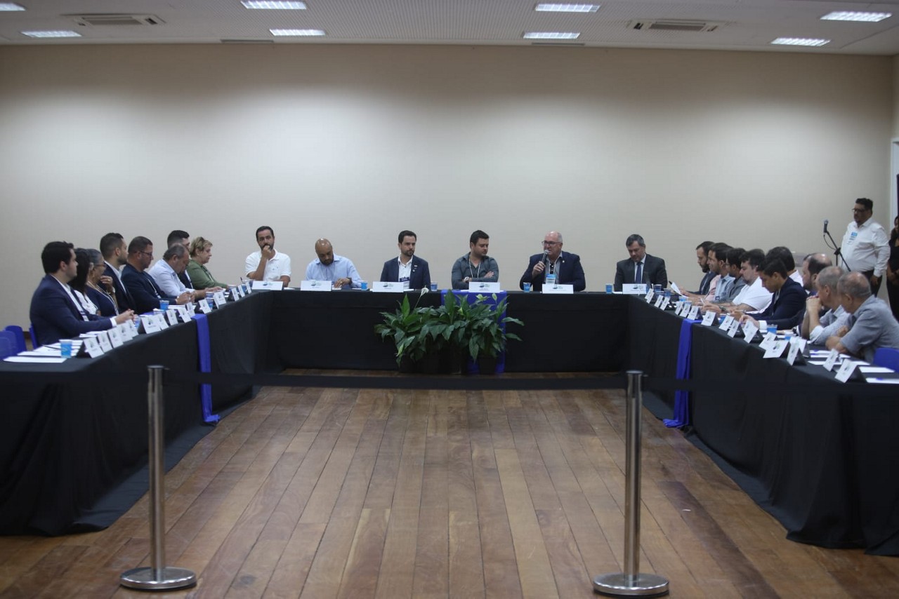 Prefeituras ligadas ao Consórcio Público de Defesa e Revitalização do Rio Doce se reúnem para formalizar não-adesão ao acordo de reparação da tragédia em Mariana