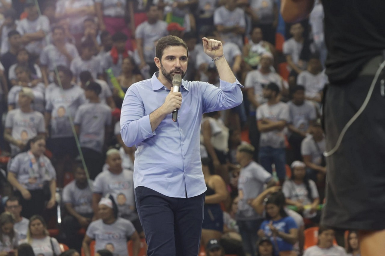 O presidente Lula apoiou a candidatura de Igor Normando (MDB) durante o segundo turno das eleições.