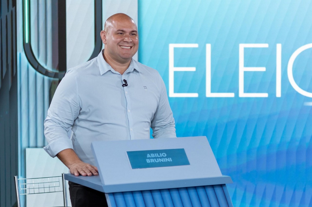 O candidato do PL à Prefeitura de Cuiabá, Abilio Brunini, é conhecido por ser uma figura polêmica na Câmara dos Deputados.