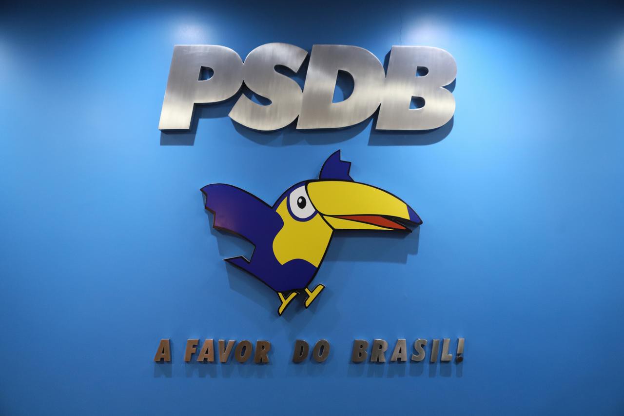 O objetivo do PSDB é voltar ao jogo e apresentar uma candidatura alternativa aos campos dominados pelo PT e PSDB.
