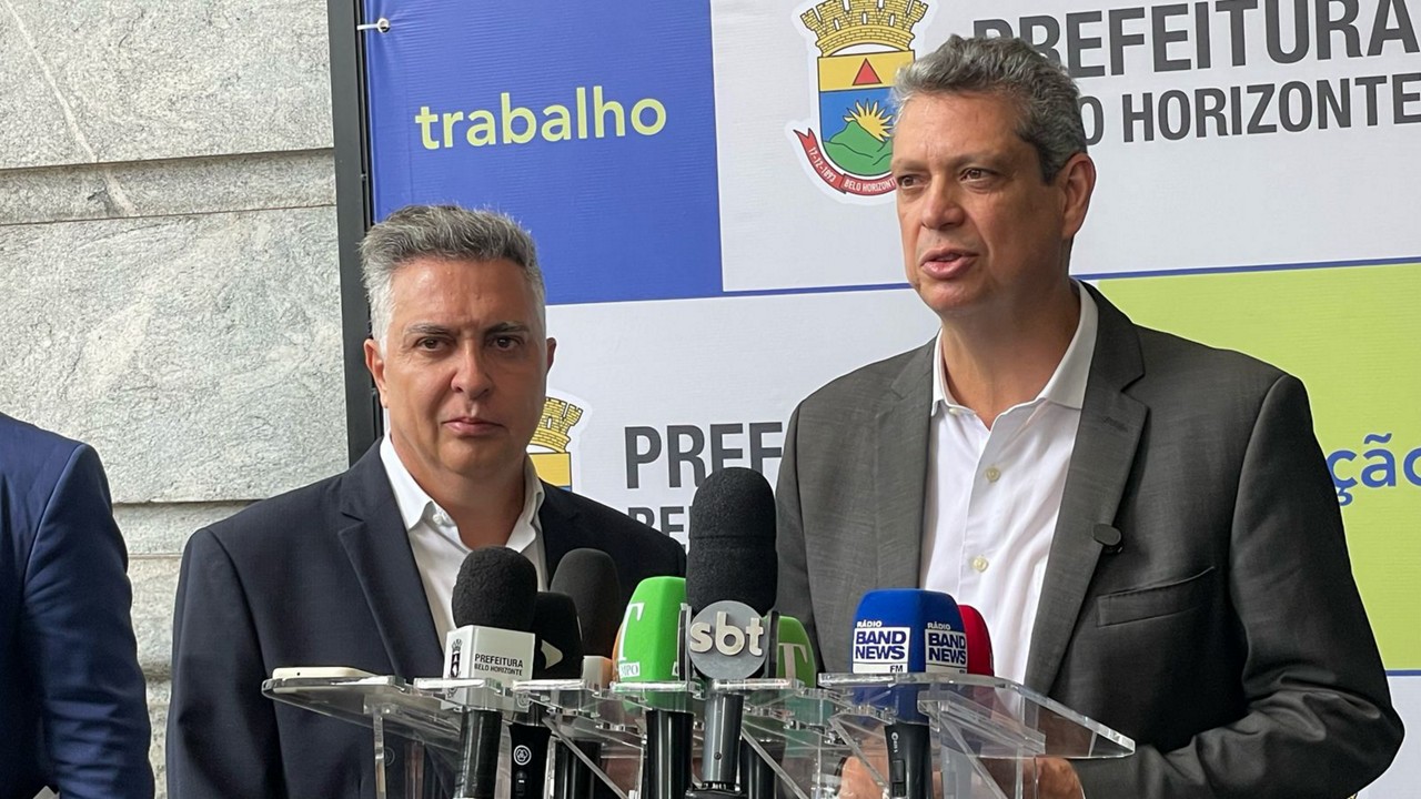 O prefeito em exercício de Belo Horizonte, Álvaro Damião e o ministro-chefe da Secretaria-Geral da Presidência da República, Márcio Macêdo