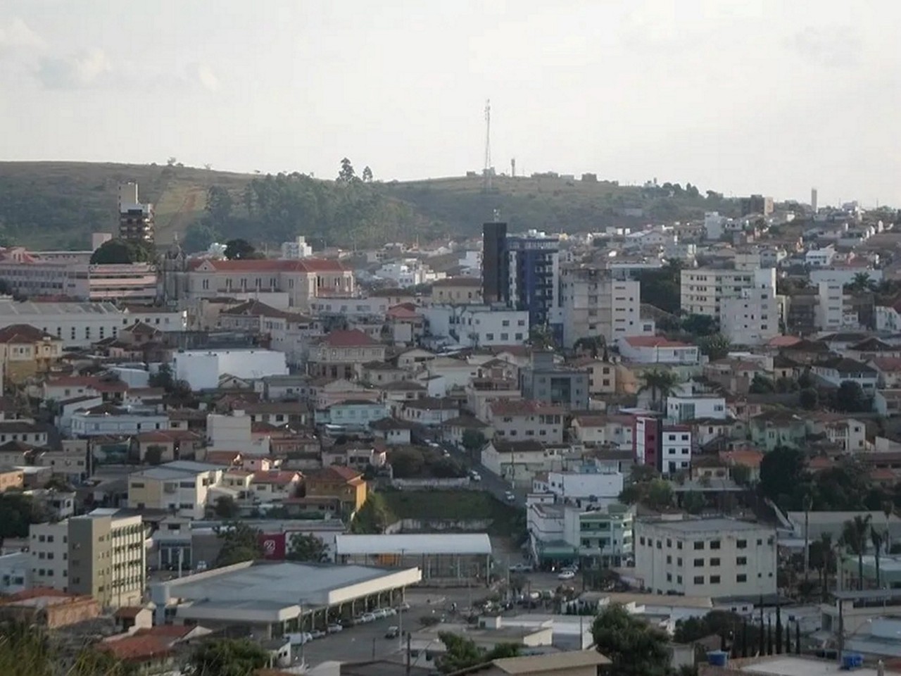 Oliveira fica a cerca de 150 km da capital mineira