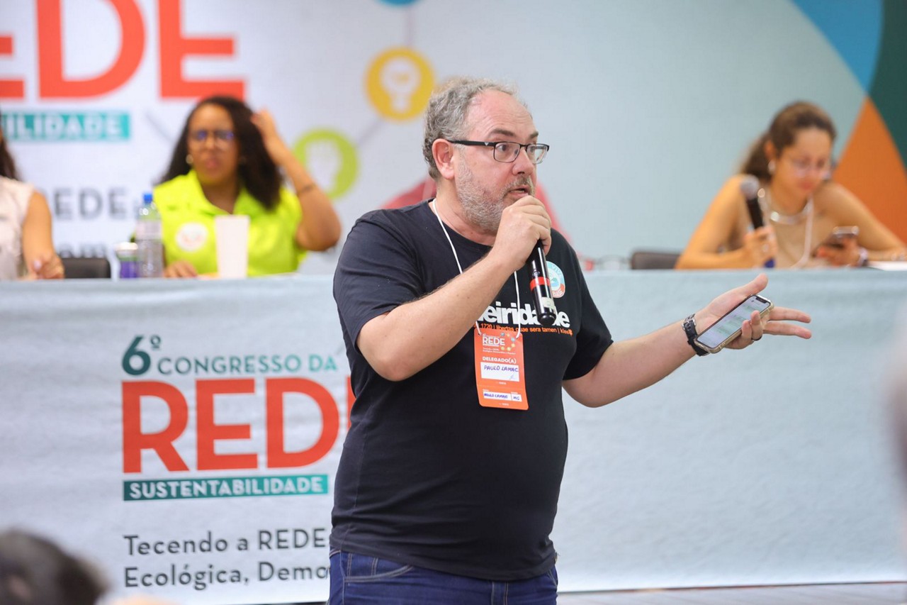Aliado da ex-senadora Heloísa Helena, Paulo Lamac irá sucedê-la na Executiva nacional da Rede Sustentabilidade após ser eleito com 73,5% dos votos 