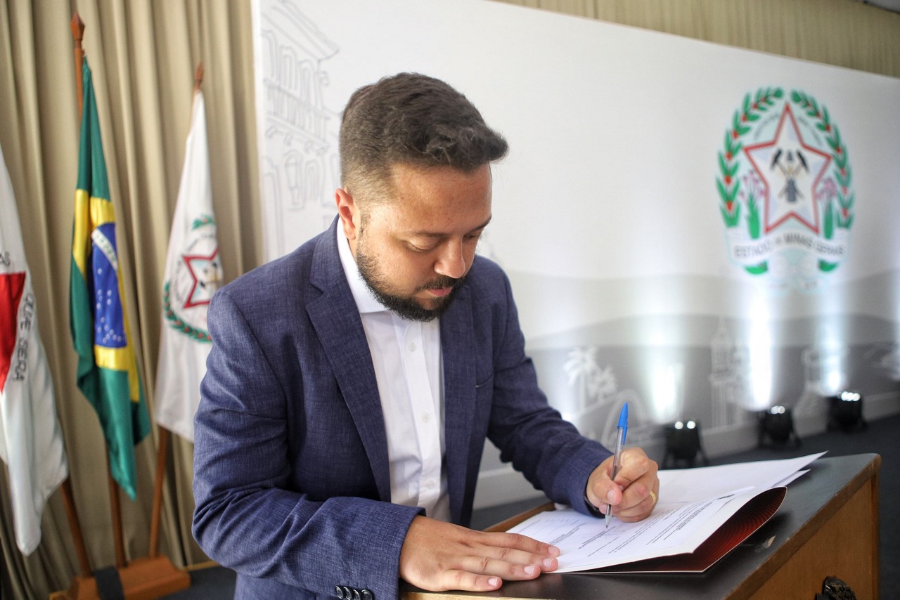 O prefeito de Nova Lima, João Marcelo (Cidadania), tomou posse como presidente da Associação dos Municípios da Região Metropolitana de BH (Granbel) nesta quinta-feira (20)